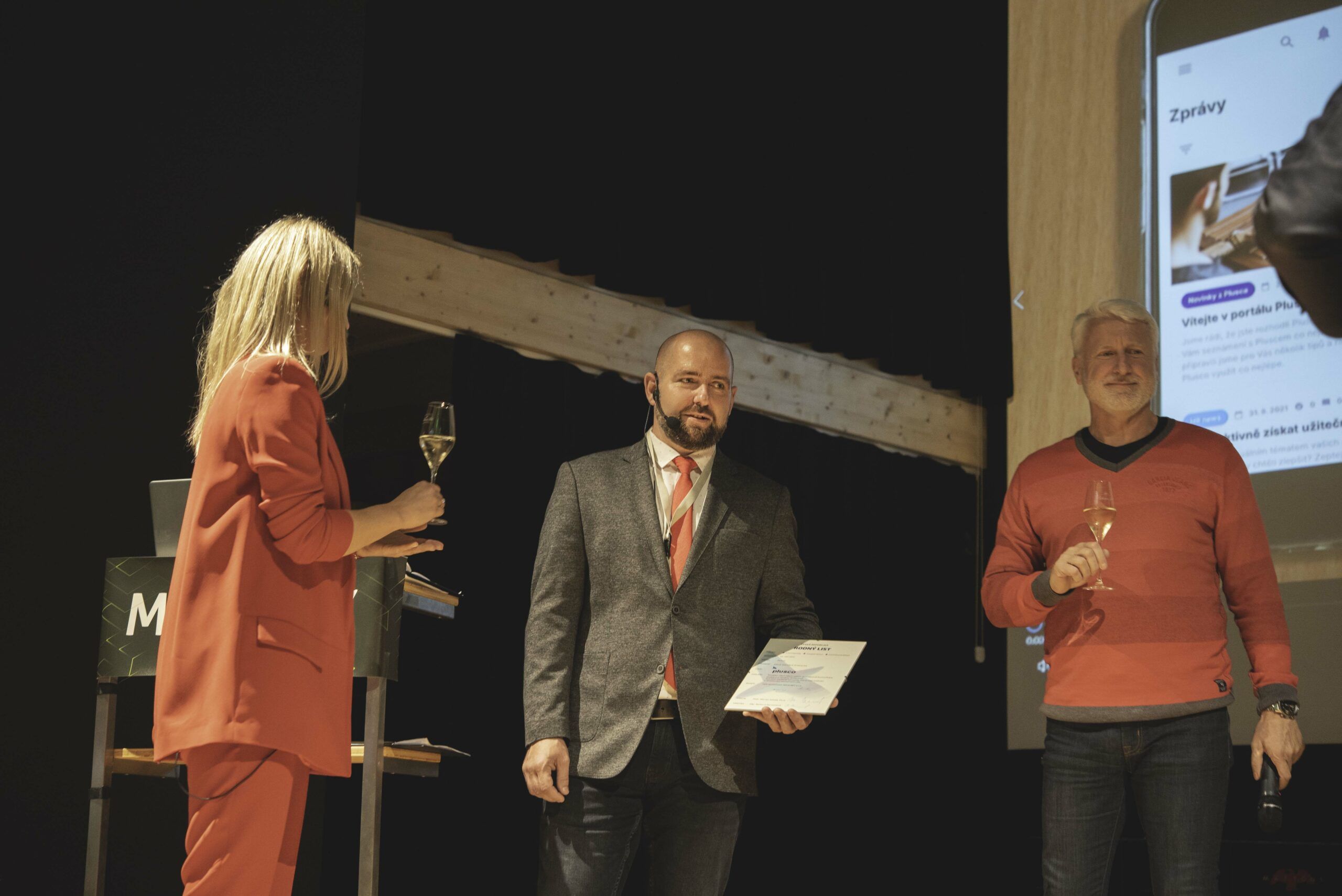 Fotky z křestu portálu Plusco na akci MeetUP Z
